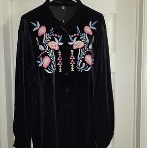 AK Embroidered Womens Long Sleeve Blouse.Plus Size XXL. Brand New.